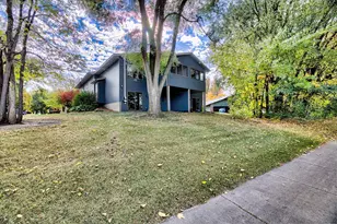 1655 Pheasantwood Trail, Northfield, MN 55057 - Photo 2