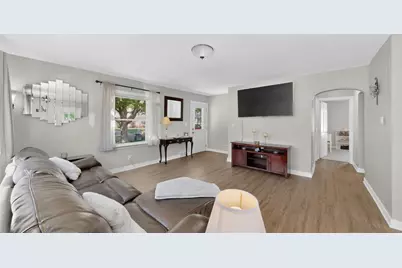 1522 7th Avenue NE, Rochester, MN 55906 - Photo 2