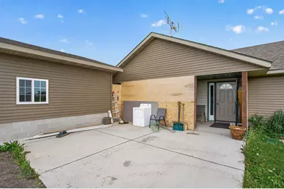 7725 Dolphin Road, Princeton, MN 55371 - Photo 16