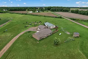 7725 Dolphin Rd, Princeton, MN 55371 - Photo 1