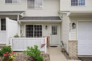 8630 Quarry Ridge Ln, Woodbury, MN 55125 - Photo 2