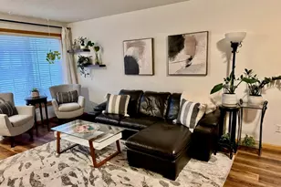 8630 Quarry Ridge Ln, Woodbury, MN 55125 - Photo 2
