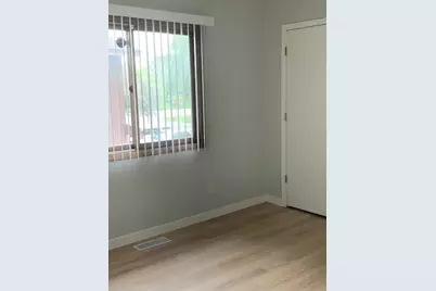 6908 Unity Avenue N, Brooklyn Center, MN 55429 - Photo 6
