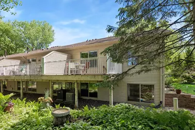 913 Oakwood Heights Circle, Eagan, MN 55123 - Photo 28