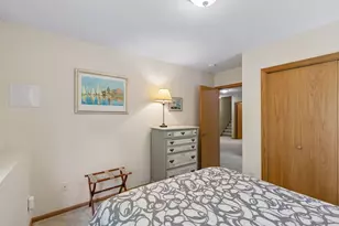 913 Oakwood Heights Cir, Eagan, MN 55123 - Photo 24