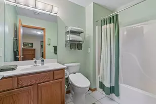 913 Oakwood Heights Cir, Eagan, MN 55123 - Photo 26