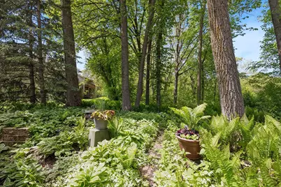 913 Oakwood Heights Circle, Eagan, MN 55123 - Photo 32