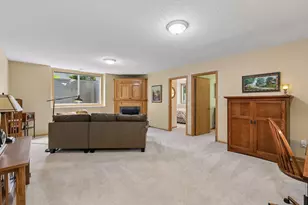 913 Oakwood Heights Cir, Eagan, MN 55123 - Photo 20
