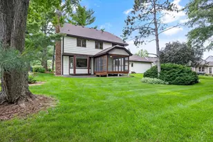 8941 Hunters Trail, Woodbury, MN 55125 - Photo 20