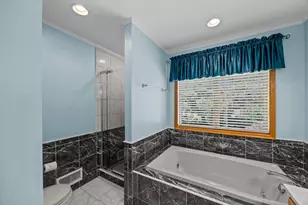 8941 Hunters Trail, Woodbury, MN 55125 - Photo 12