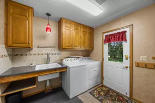 8941 Hunters Trail, Woodbury, MN 55125 - Photo 8