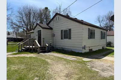 920 13th Avenue, International Falls, MN 56649 - Photo 2