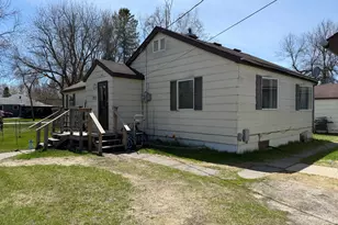 920 13th Ave, International Falls, MN 56649 - Photo 2