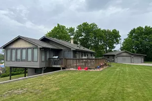 154 Dakota St S, Prescott, WI 54021 - Photo 2