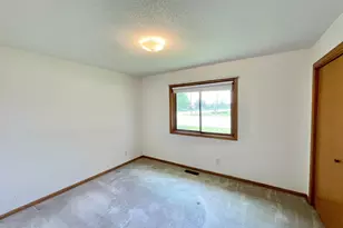208 Broad Street S, Comfrey, MN 56019 - Photo 18
