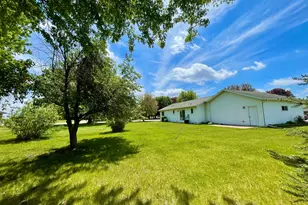 208 Broad Street S, Comfrey, MN 56019 - Photo 30