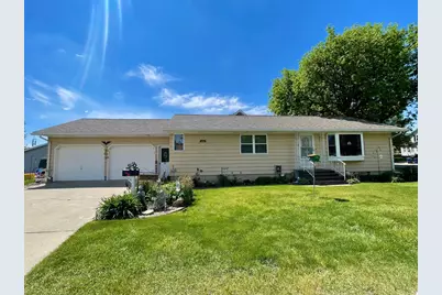 115 W Lincoln Street, Springfield, MN 56087 - Photo 1