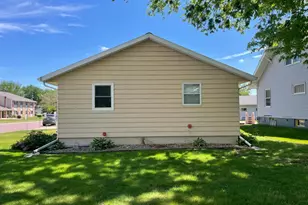 115 W Lincoln St, Springfield, MN 56087 - Photo 32