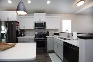 1719 67th Ave S, Fargo, ND 58104 - Photo 6