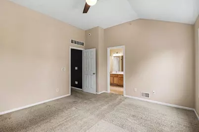 2171 Shamrock Place, Chaska, MN 55318 - Photo 12