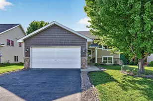 1674 Palomino St, Shakopee, MN 55379 - Photo 1