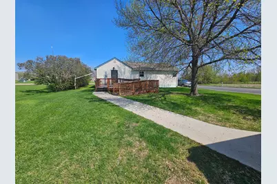 127 S State Street, Warren, MN 56762 - Photo 2