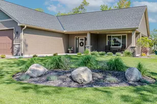 4704 381st Trail, North Branch, MN 55056 - Photo 2