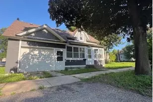 915 3rd Ave NW, Faribault, MN 55021 - Photo 2