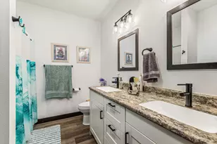 3403 Iris Dr, Eau Claire, WI 54703 - Photo 22