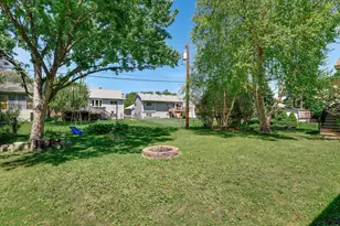 879 Iowa Ave W, Saint Paul, MN 55117 - Photo 32