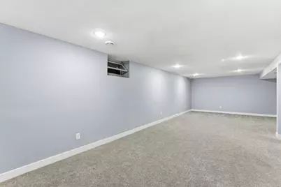 879 Iowa Avenue W, Saint Paul, MN 55117 - Photo 22