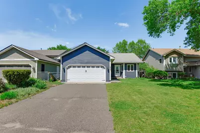 879 Iowa Avenue W, Saint Paul, MN 55117 - Photo 2