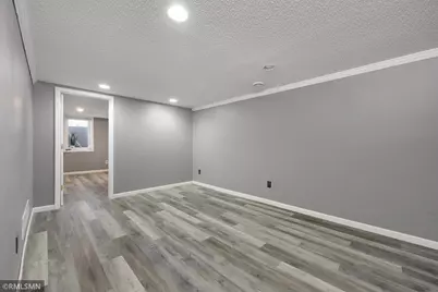 1066 Beatrice Street, Eagan, MN 55121 - Photo 20
