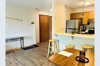 7675 142nd Street W #215, Apple Valley, MN 55124 - Photo 2