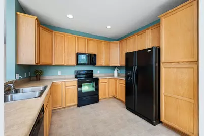 11808 Emery Village Drive N, Champlin, MN 55316 - Photo 8