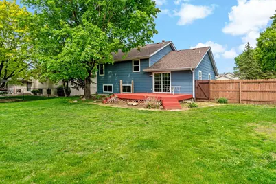 979 Pointe Way, Eagan, MN 55123 - Photo 2