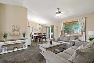 16467 Godson Dr, Lakeville, MN 55044 - Photo 8