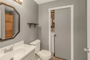 1420 Hilo Ave N, Oakdale, MN 55128 - Photo 16