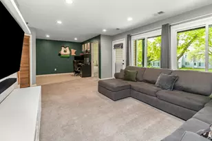 1420 Hilo Ave N, Oakdale, MN 55128 - Photo 14