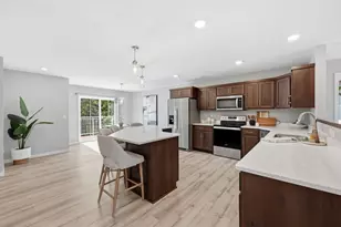 911 7th St N, Fargo, ND 58102 - Photo 10