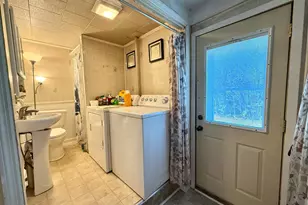 402 St Paul Ave S, Thief River Falls, MN 56701 - Photo 14