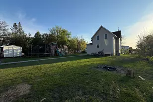 402 St Paul Ave S, Thief River Falls, MN 56701 - Photo 40