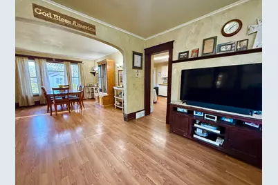 402 Saint Paul Avenue S, Thief River Falls, MN 56701 - Photo 10