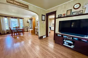402 St Paul Ave S, Thief River Falls, MN 56701 - Photo 10