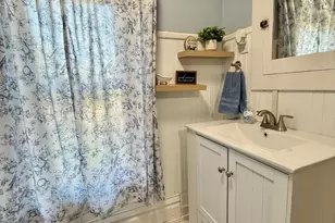 402 St Paul Ave S, Thief River Falls, MN 56701 - Photo 24