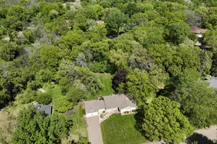 4713 Fairhills Rd W, Minnetonka, MN 55345 - Photo 64