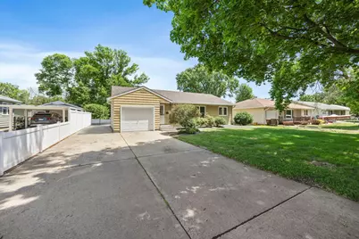 1703 Ramsey Street, Hastings, MN 55033 - Photo 2