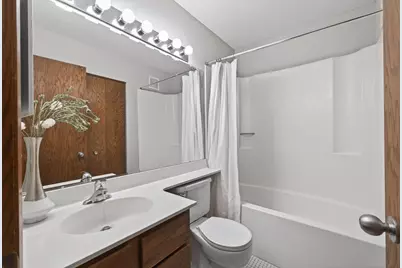 121 Washington Avenue S #1613, Minneapolis, MN 55401 - Photo 16