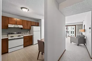 121 Washington Ave S, Minneapolis, MN 55401 - Photo 4