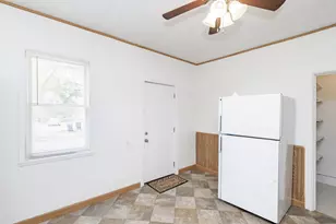 601 10th St S, Fargo,  58103 - Photo 22